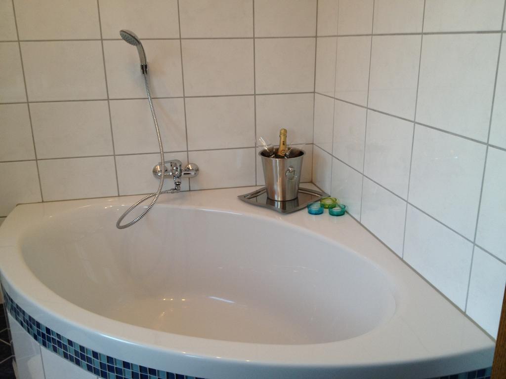 Haus Zur Therme Bad Mitterndorf Room photo